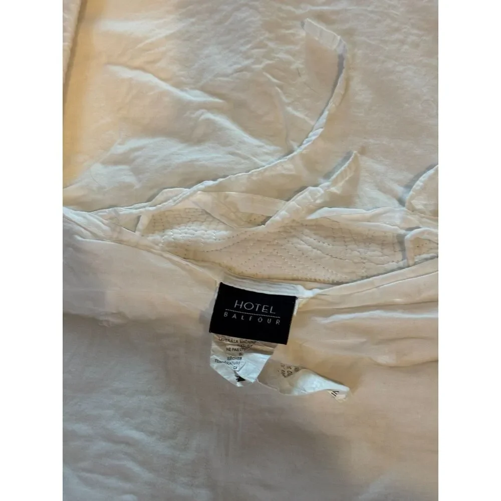 Hotel Balfour King Matelassé Quilt & sham set, white